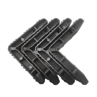 ভালো দাম Custom 5x5 Nylon Corner Joint Hardware Sliding Door Fixtures For Furniture অনলাইন